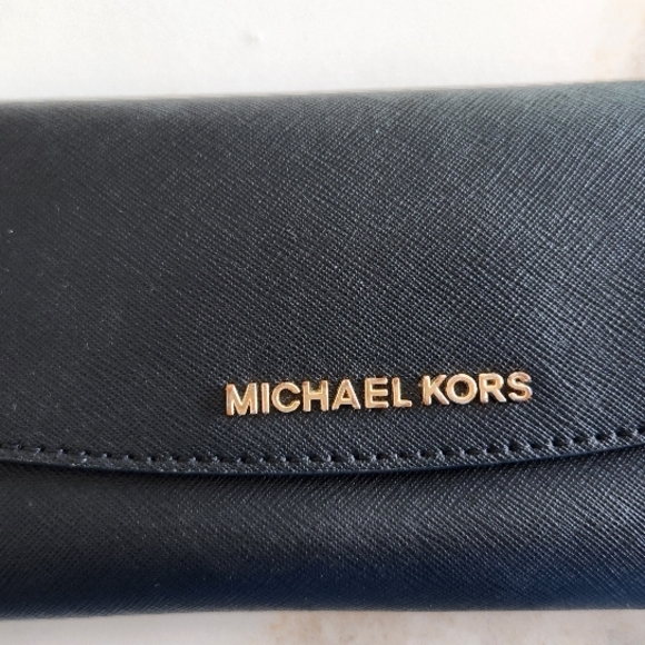 Michael Kors Black Karla Trifold wallet. NWOT. Gorgeous! - Picture 3 of 7
